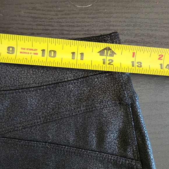 Abercrombie and Fitch High Rise Black Pull On Leggings Coated Faux Leather - Picture 7 of 10